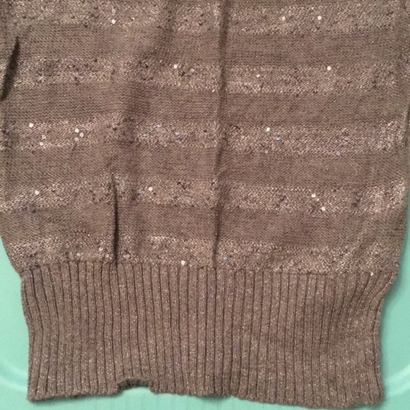 Guess Gray Glitter Sweater Size Small - Picture 3 of 4